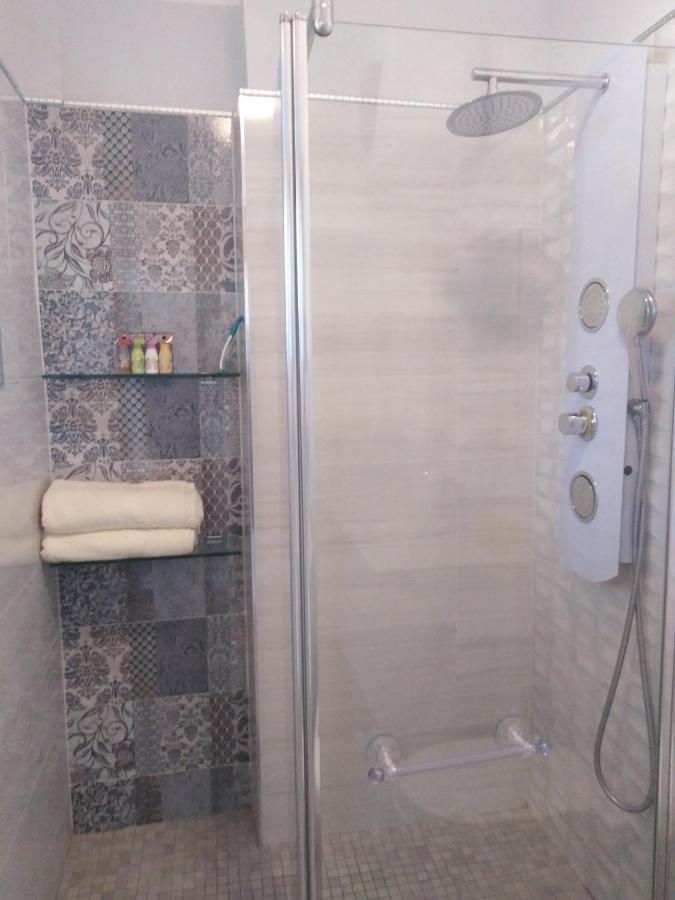 Le Palais Du Tropique Appartement Vue Mer 5E Etage Avec Ascenseur Juan-les-Pins Bagian luar foto